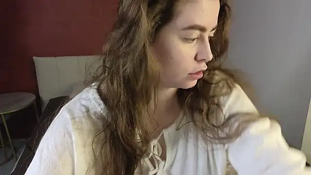 LovingWhisperr online show from May 20, 1:12 am