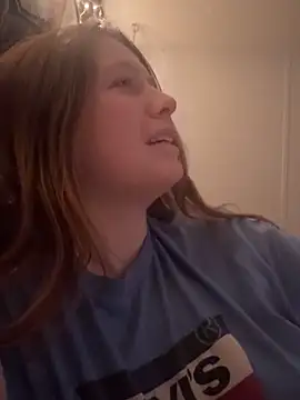 lovelyprincess2 online show from February 5, 5:56 am