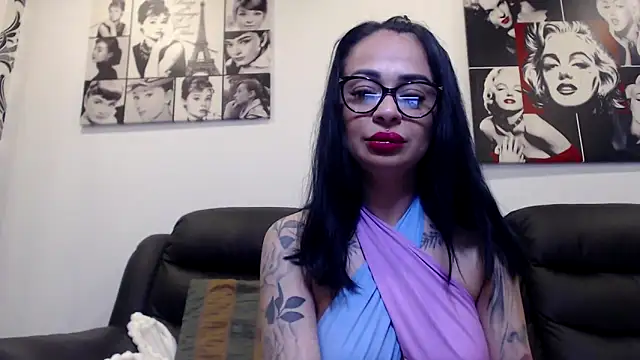 BrianaBloom online show from May 3, 6:47 pm