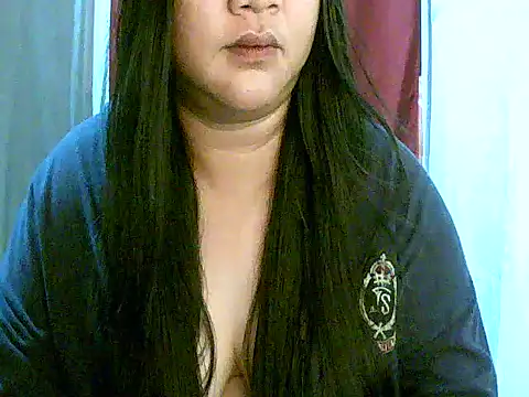 Snapshot of strip_berry chatting on February 21, 12:06 pm strip berry online show from February 21, 12:06 pm