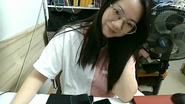 xiaoxiaowan11 online show from March 29, 12:49 pm