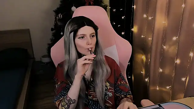 Snapshot of Onyxix chatting on February 3, 6:24 pm Onyxix online show from February 3, 6:24 pm