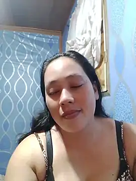 Snapshot of May_Bombs chatting on April 25, 2:25 pm May Bombs online show from April 25, 2:25 pm