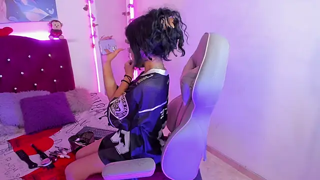 Snapshot of Sweetx__cherry chatting on April 24, 1:13 pm Sweetx cherry online show from April 24, 1:13 pm