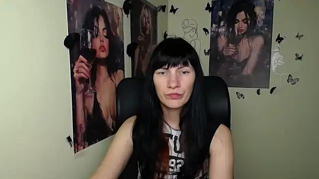 Snapshot of Rosalinda_ro chatting on April 14, 6:14 pm Rosalinda ro online show from April 14, 6:14 pm