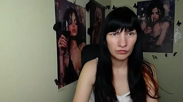 Snapshot of Rosalinda_ro chatting on April 15, 12:34 pm Rosalinda ro online show from April 15, 12:34 pm