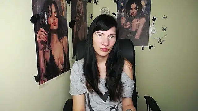 Snapshot of Rosalinda_ro chatting on April 29, 6:25 pm Rosalinda ro online show from April 29, 6:25 pm