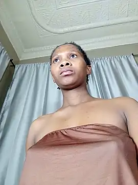PussyFarrie online show from May 17, 10:17 pm