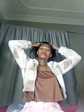 PussyFarrie online show from May 21, 6:09 am