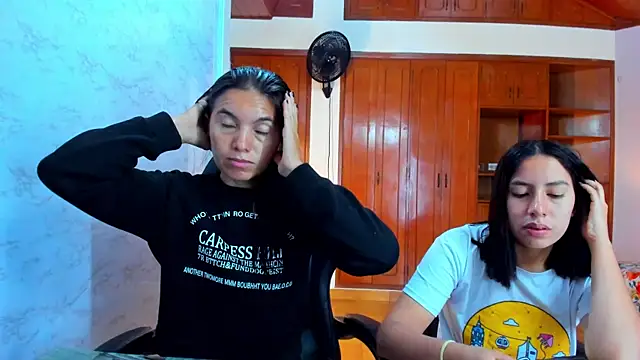 Snapshot of Emily_and_Soffy chatting on April 2, 12:47 pm Emily and Soffy online show from April 2, 12:47 pm