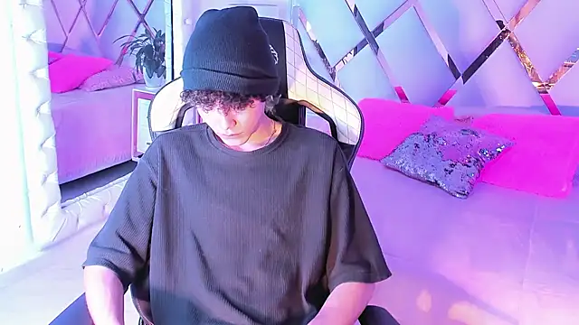 thanier 18 online show from February 27, 7:36 pm