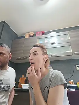 JOHNY-ALICE online show from February 4, 11:05 am