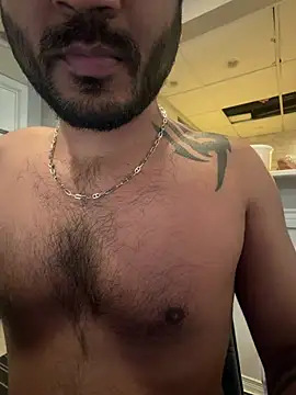 Snapshot of DaggerTie chatting on March 24, 3:28 pm DaggerTie online show from March 24, 3:28 pm