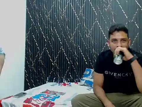 ValentinaAndHarry online show from February 3, 7:08 pm