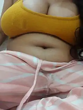 Snapshot of JOYAPARVEEN chatting on April 7, 10:59 am JOYAPARVEEN online show from April 7, 10:59 am