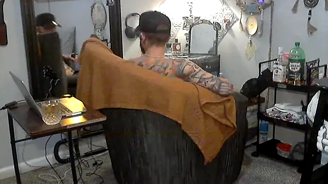 F D R  online show from February 24, 5:49 am