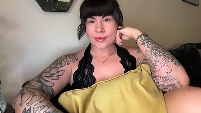 EdenRose online show from May 3, 7:03 am