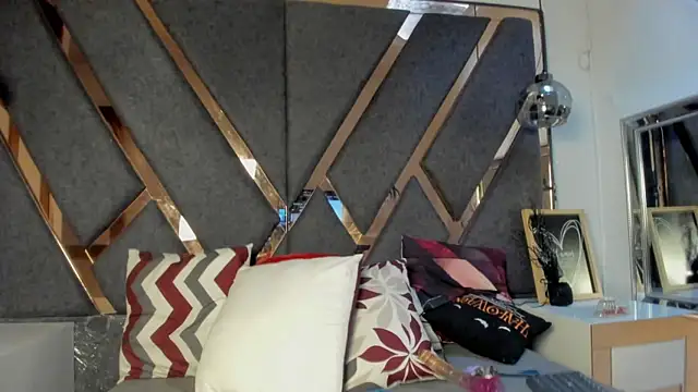 Snapshot of Maggyx chatting on May 1, 1:59 pm Maggyx online show from May 1, 1:59 pm