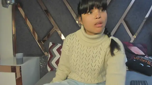 Snapshot of Maggyx chatting on May 2, 3:39 pm Maggyx online show from May 2, 3:39 pm