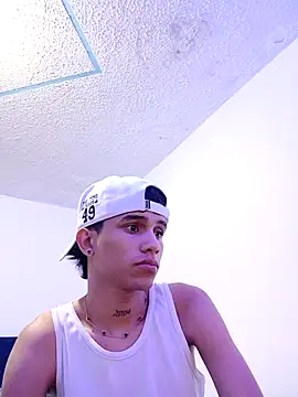 ARES FRIEM online show from February 3, 9:31 pm