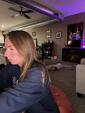 mooviebaby online show from February 26, 1:26 am