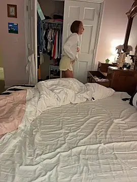 mooviebaby online show from April 1, 7:20 am