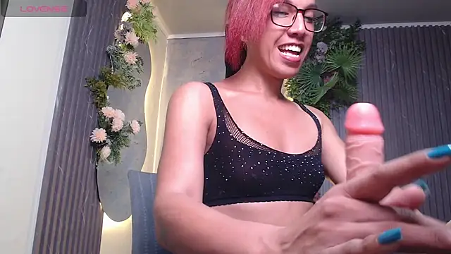 isabella star  online show from June 17, 12:18 pm