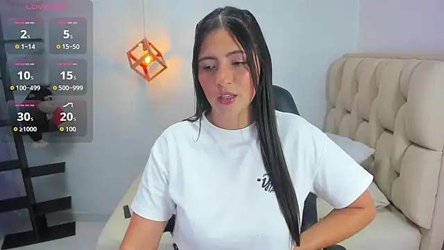 alixablake online show from February 7, 7:28 pm