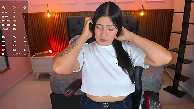 Snapshot of alixablake chatting on March 9, 7:18 pm alixablake online show from March 9, 7:18 pm