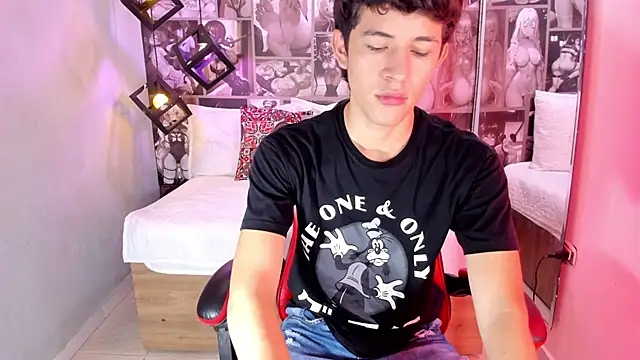 Christian Foxx online show from February 25, 1:32 pm