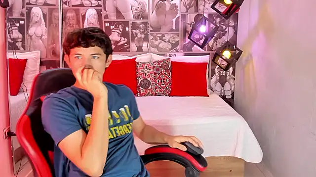 Christian Foxx online show from March 4, 1:50 pm