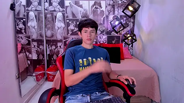 Snapshot of Christian_Foxx chatting on May 10, 2:00 pm Christian Foxx online show from May 10, 2:00 pm