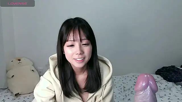 Memu 05 online show from March 17, 2:09 pm