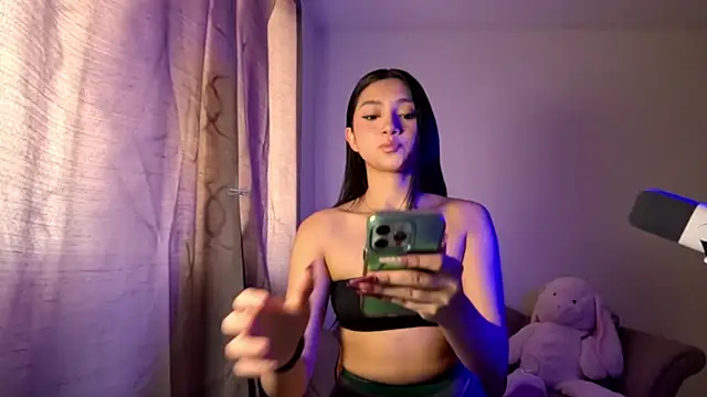 Snapshot of Chinicr18 chatting on March 26, 9:09 pm Chinicr18 online show from March 26, 9:09 pm