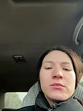 chilhorny online show from February 8, 5:33 am