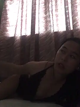 Snapshot of Lovelykimm chatting on February 8, 5:44 am Lovelykimm online show from February 8, 5:44 am