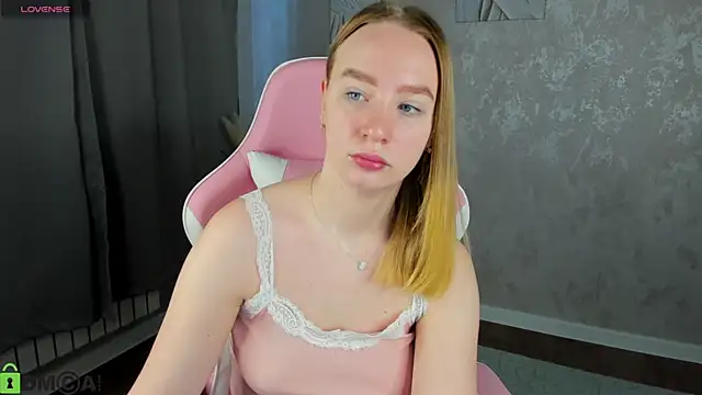 DaraLex  online show from March 13, 9:27 am