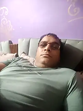 Snapshot of indiandesivillegeboy chatting on June 28, 5:46 am indiandesivillegeboy online show from June 28, 5:46 am