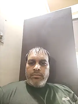 Snapshot of indiandesivillegeboy chatting on July 7, 8:40 am indiandesivillegeboy online show from July 7, 8:40 am