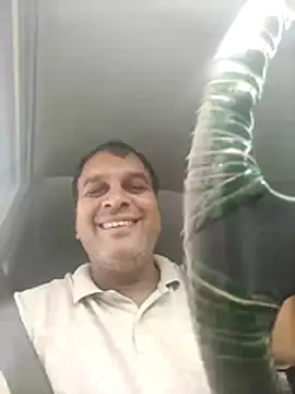 Snapshot of indiandesivillegeboy chatting on July 10, 4:28 am indiandesivillegeboy online show from July 10, 4:28 am
