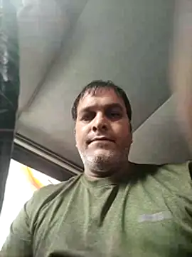 Snapshot of indiandesivillegeboy chatting on July 23, 2:53 am indiandesivillegeboy online show from July 23, 2:53 am