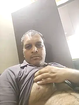 Snapshot of indiandesivillegeboy chatting on July 27, 3:35 am indiandesivillegeboy online show from July 27, 3:35 am