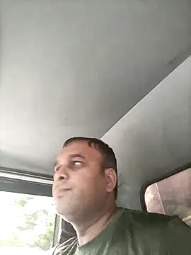 Snapshot of indiandesivillegeboy chatting on July 28, 1:45 am indiandesivillegeboy online show from July 28, 1:45 am