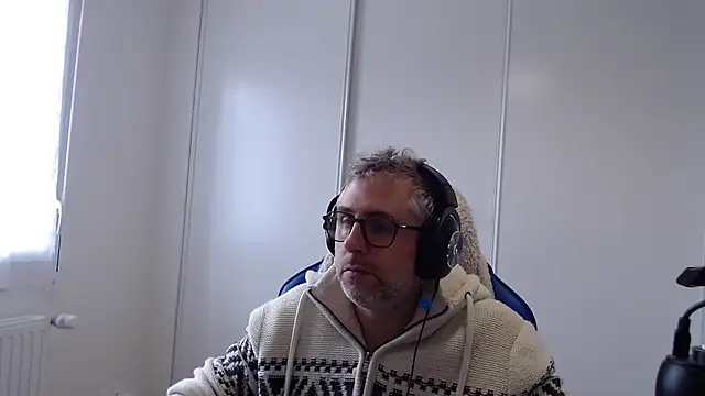 Snapshot of mika3377 chatting on February 20, 11:43 am mika3377 online show from February 20, 11:43 am