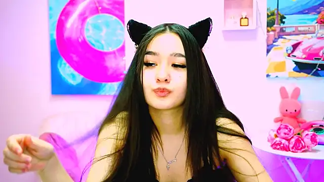 AmiMeow online show from February 11, 12:10 pm