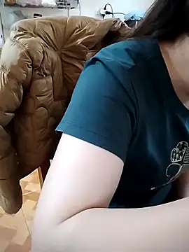 LiilyZi online show from March 20, 12:37 am