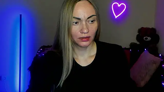 BlondMikey22 online show from April 19, 6:21 pm