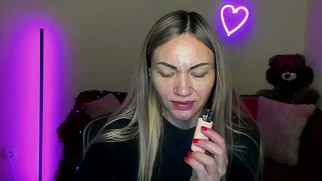 BlondMikey22 online show from April 22, 5:25 pm