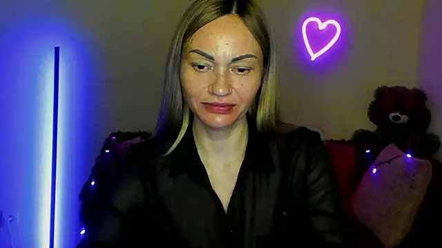 BlondMikey22 online show from May 11, 2:45 pm