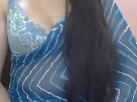 Cute Sheetal online show from May 12, 1:08 pm